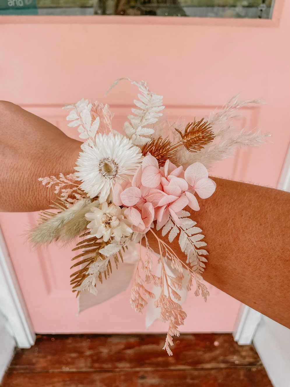 Wrist Corsage – Frans Flowers