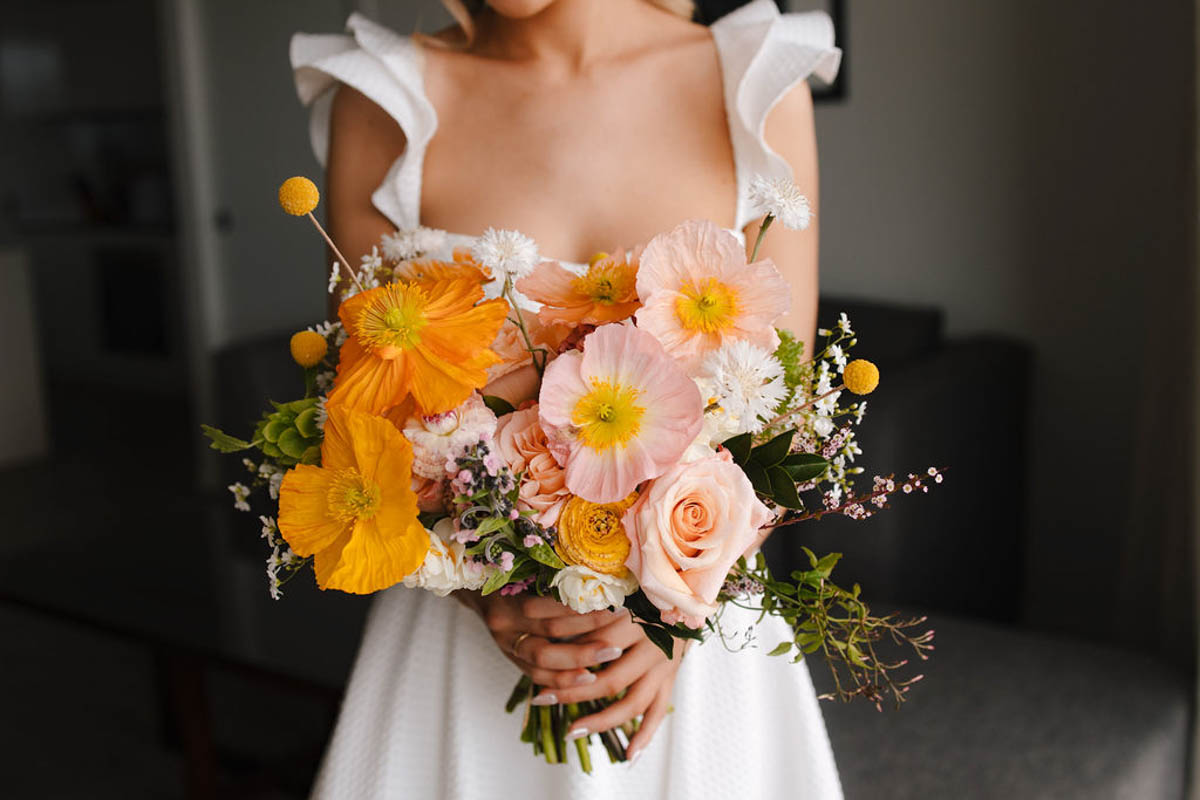 7 ways to save money on your wedding florals (other florists don’t want you to know)